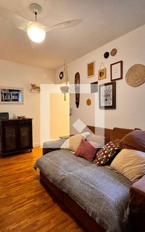 Apartamento à venda com 140m², 3 quartos e 2 vagas Apartamento à venda com 140m², 3 quartos e 2 vagasSala