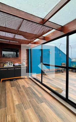 Apartamento à venda com 140m², 3 quartos e 2 vagas Apartamento à venda com 140m², 3 quartos e 2 vagasCobertura