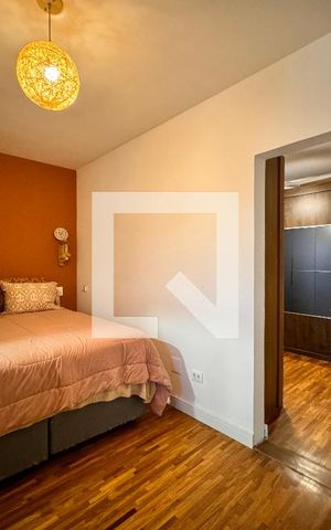 Apartamento à venda com 140m², 3 quartos e 2 vagas Apartamento à venda com 140m², 3 quartos e 2 vagasSuite