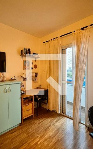 Apartamento à venda com 140m², 3 quartos e 2 vagas Apartamento à venda com 140m², 3 quartos e 2 vagasSuite
