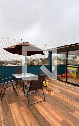 Apartamento à venda com 140m², 3 quartos e 2 vagas Apartamento à venda com 140m², 3 quartos e 2 vagasCobertura