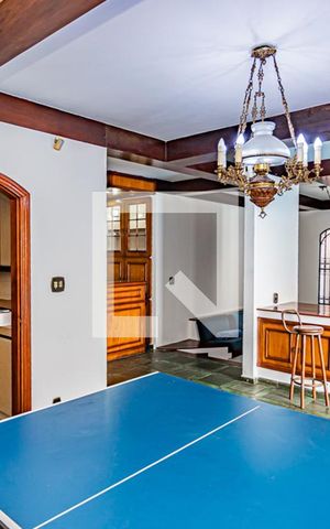 Casa à venda com 312m², 3 quartos e 5 vagas Casa à venda com 312m², 3 quartos e 5 vagasSala de Jantar