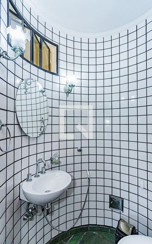 Casa à venda com 312m², 3 quartos e 5 vagas Casa à venda com 312m², 3 quartos e 5 vagasLavabo