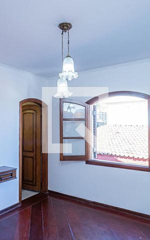 Casa à venda com 312m², 3 quartos e 5 vagas Casa à venda com 312m², 3 quartos e 5 vagasSuite 2