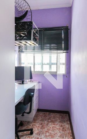 Apartamento à venda com 160m², 4 quartos e 1 vaga Apartamento à venda com 160m², 4 quartos e 1 vagaEscritório