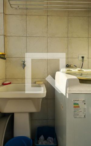 Apartamento à venda com 160m², 4 quartos e 1 vaga Apartamento à venda com 160m², 4 quartos e 1 vagaDetalhe da área de serviço