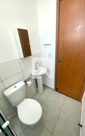Apartamento à venda com 43m², 2 quartos e 1 vaga Apartamento à venda com 43m², 2 quartos e 1 vagaBanheiro
