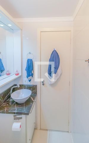 Apartamento para alugar com 57m², 2 quartos e 1 vaga Apartamento para alugar com 57m², 2 quartos e 1 vagaBanheiro