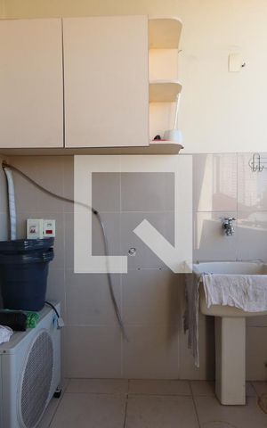 Apartamento para alugar com 110m², 3 quartos e sem vagaÁrea de Serviço