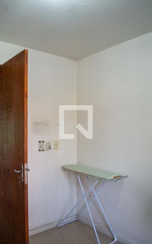 Casa à venda com 193m², 5 quartos e 2 vagas Casa à venda com 193m², 5 quartos e 2 vagasQuarto