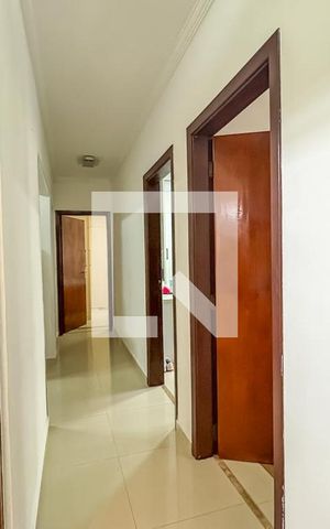 Casa para alugar com 360m², 3 quartos e 6 vagasCorredor