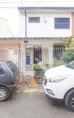 Casa à venda com 200m², 5 quartos e 4 vagasFachada 