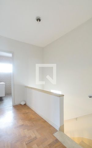 Casa à venda com 200m², 5 quartos e 4 vagasCorredor 