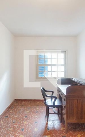 Casa à venda com 200m², 5 quartos e 4 vagasQuarto de serviço