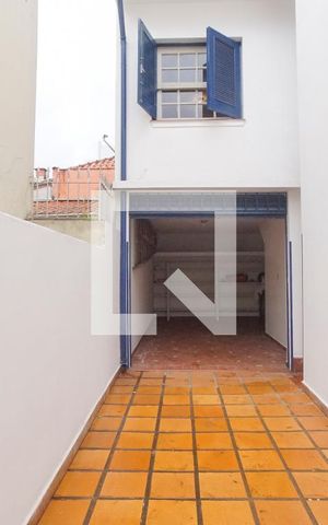 Casa à venda com 200m², 5 quartos e 4 vagasÁrea comum