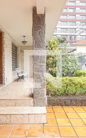 Casa à venda com 200m², 5 quartos e 4 vagasÁrea comum