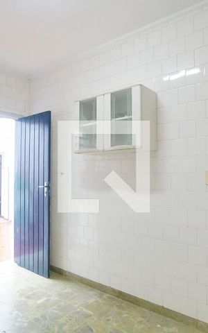 Casa à venda com 200m², 5 quartos e 4 vagasCozinha 