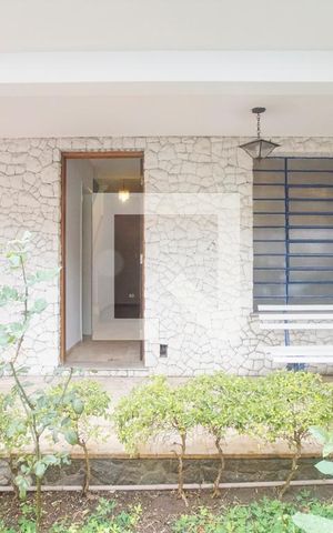 Casa à venda com 200m², 5 quartos e 4 vagasÁrea comum