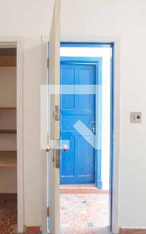 Casa à venda com 200m², 5 quartos e 4 vagasQuarto de serviço