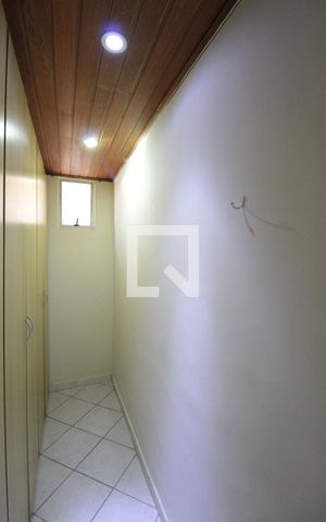 Apartamento à venda com 175m², 4 quartos e 3 vagasCloset da Suíte 1