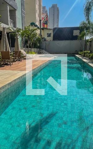 Studio à venda com 27m², 1 quarto e sem vagaÁrea comum - Piscina