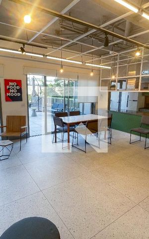Studio à venda com 27m², 1 quarto e sem vagaÁrea comum - Salão de festas