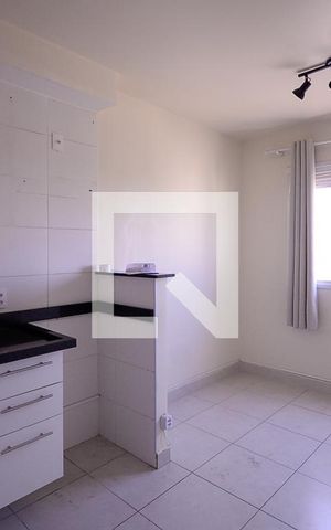 Apartamento à venda com 34m², 2 quartos e sem vaga Apartamento à venda com 34m², 2 quartos e sem vagaSala/Cozinha