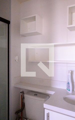 Apartamento à venda com 34m², 2 quartos e sem vaga Apartamento à venda com 34m², 2 quartos e sem vagaBanheiro