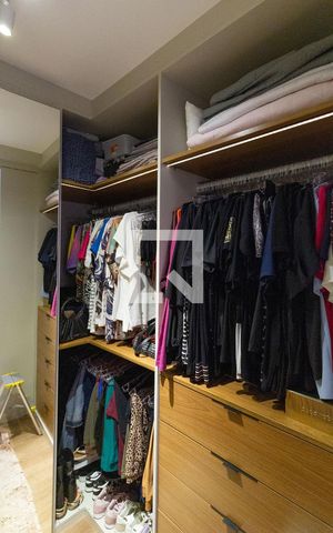 Casa à venda com 160m², 3 quartos e 2 vagasCloset da suíte 1