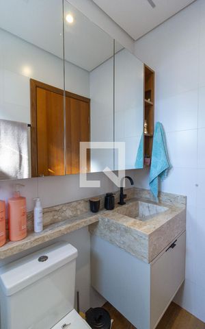 Casa à venda com 160m², 3 quartos e 2 vagasBanheiro da Suíte 1