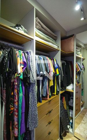 Casa à venda com 160m², 3 quartos e 2 vagasCloset da suíte 1