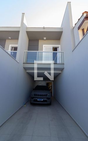 Casa à venda com 160m², 3 quartos e 2 vagasFachada