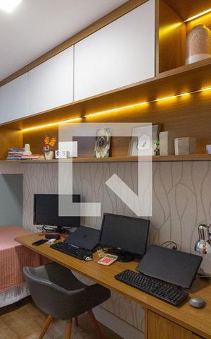 Casa à venda com 160m², 3 quartos e 2 vagasSuíte 2