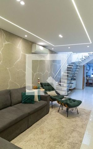 Casa à venda com 160m², 3 quartos e 2 vagasSala