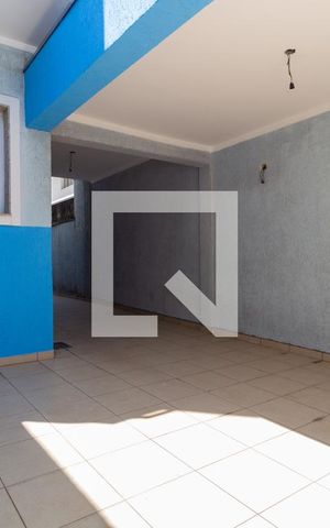 Casa à venda com 148m², 4 quartos e 3 vagas Casa à venda com 148m², 4 quartos e 3 vagasGaragem