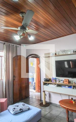 Casa à venda com 95m², 2 quartos e 1 vaga Casa à venda com 95m², 2 quartos e 1 vagaSala
