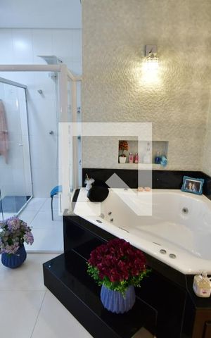 Casa para alugar com 459m², 3 quartos e 5 vagasBanheiro Suíte 1