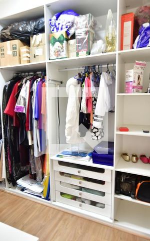 Casa para alugar com 459m², 3 quartos e 5 vagasQuarto Suíte 2 - Closet