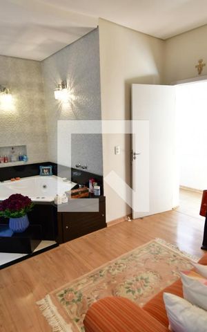 Casa para alugar com 459m², 3 quartos e 5 vagasBanheiro Suíte 1