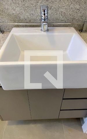 Apartamento para alugar com 46m², 1 quarto e 2 vagas Apartamento para alugar com 46m², 1 quarto e 2 vagasBanheiro Social