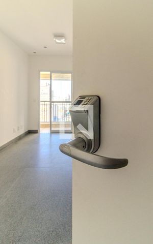Apartamento à venda com 40m², 1 quarto e 1 vagaFechadura Eletrônica