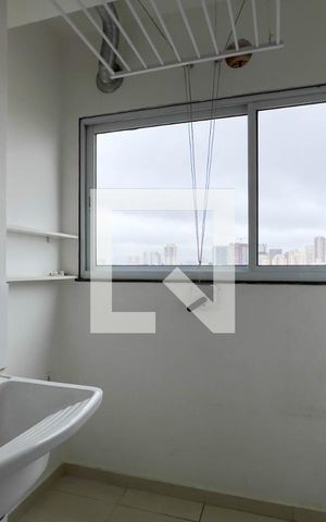 Apartamento à venda com 82m², 3 quartos e 2 vagas Apartamento à venda com 82m², 3 quartos e 2 vagasÁrea de serviço