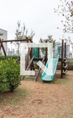 Apartamento à venda com 82m², 3 quartos e 2 vagas Apartamento à venda com 82m², 3 quartos e 2 vagasPlayground