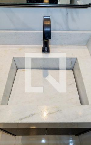Apartamento à venda com 34m², 1 quarto e sem vagaDetalhe - Banheiro