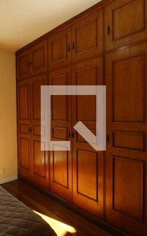 Casa à venda com 342m², 3 quartos e 7 vagasSuíte