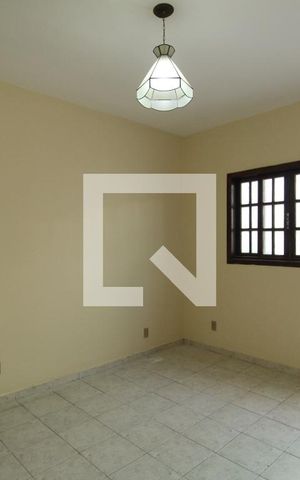Casa à venda com 342m², 3 quartos e 7 vagasEdícula - Sala