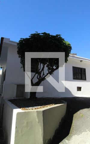 Casa à venda com 342m², 3 quartos e 7 vagasEdícula