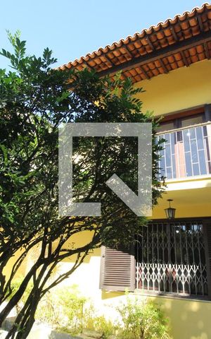 Casa à venda com 342m², 3 quartos e 7 vagasFrente da casa