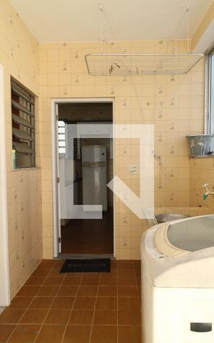 Casa à venda com 342m², 3 quartos e 7 vagasÁrea de serviço