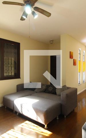 Casa à venda com 342m², 3 quartos e 7 vagasSala